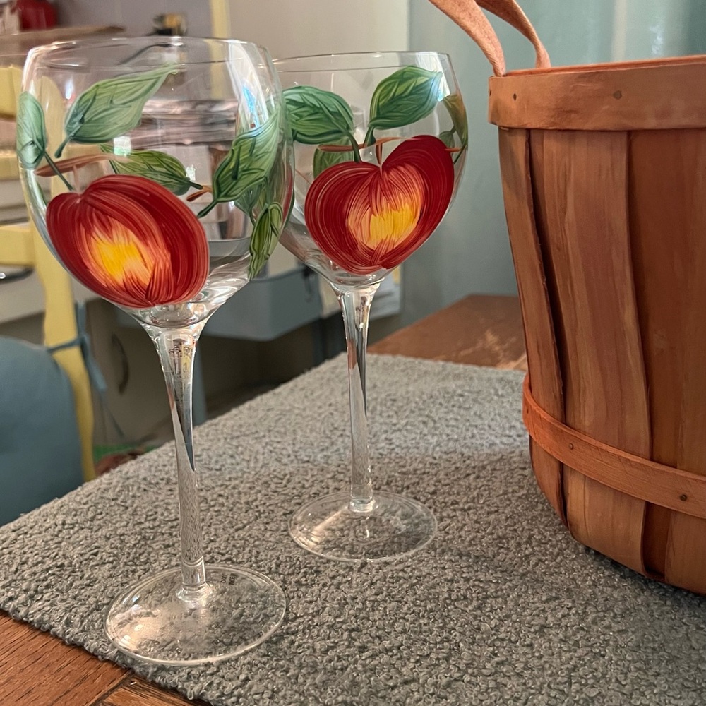Quality Hand Painted Large Wine Glasses 4 and 1 Large Wood Basket EUC Perfect 🤩